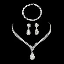 Conjunto de Colar e Brincos de Cristal Loja de Honra
